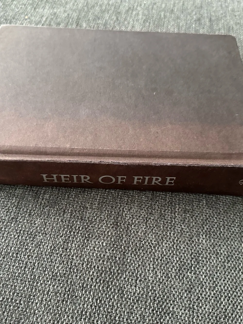 Heirs of fire 🔥 by SARAH J.
MAAS/ hardcover book - Picture 5 of 10